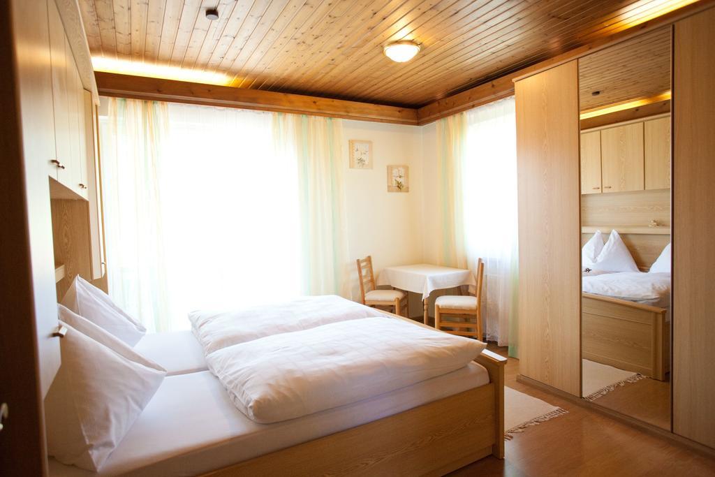 Familiengaestehaus Ingrid Sankt Martin am Tennengebirge Bilik gambar